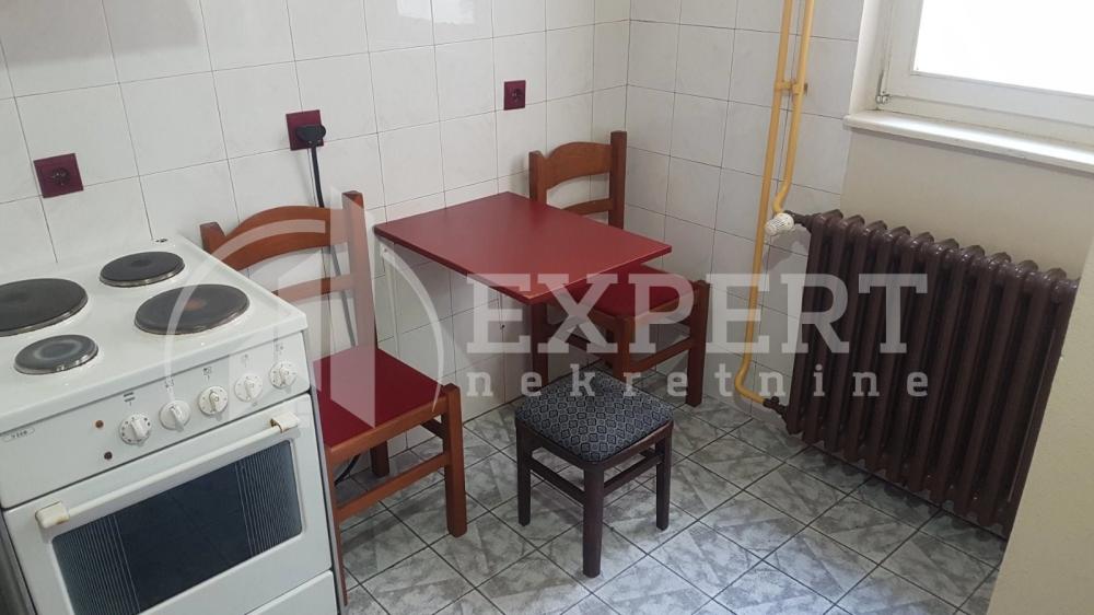 Slika 8 - Sinđelićev trg, Troiposoban stan za izdavanje, 77m2, 360€