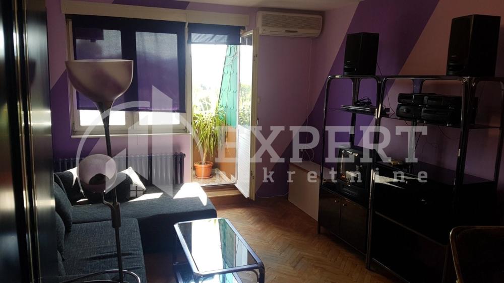 Slika 7 - Sinđelićev trg, Troiposoban stan za izdavanje, 77m2, 360€