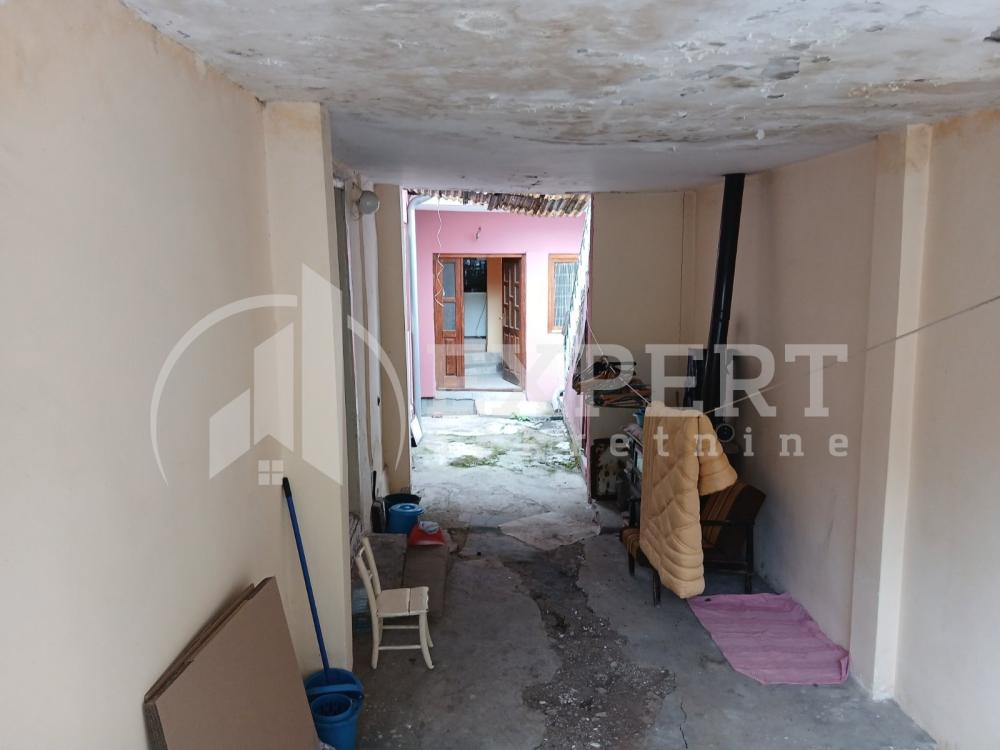 Slika 3 - Dimitrovgradska,  Kuća na prodaju, 125m2, 100.000€