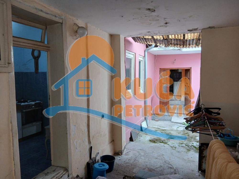 Slika 4 - Dimitrovgradska,  Kuća na prodaju, 125m2, 100.000€