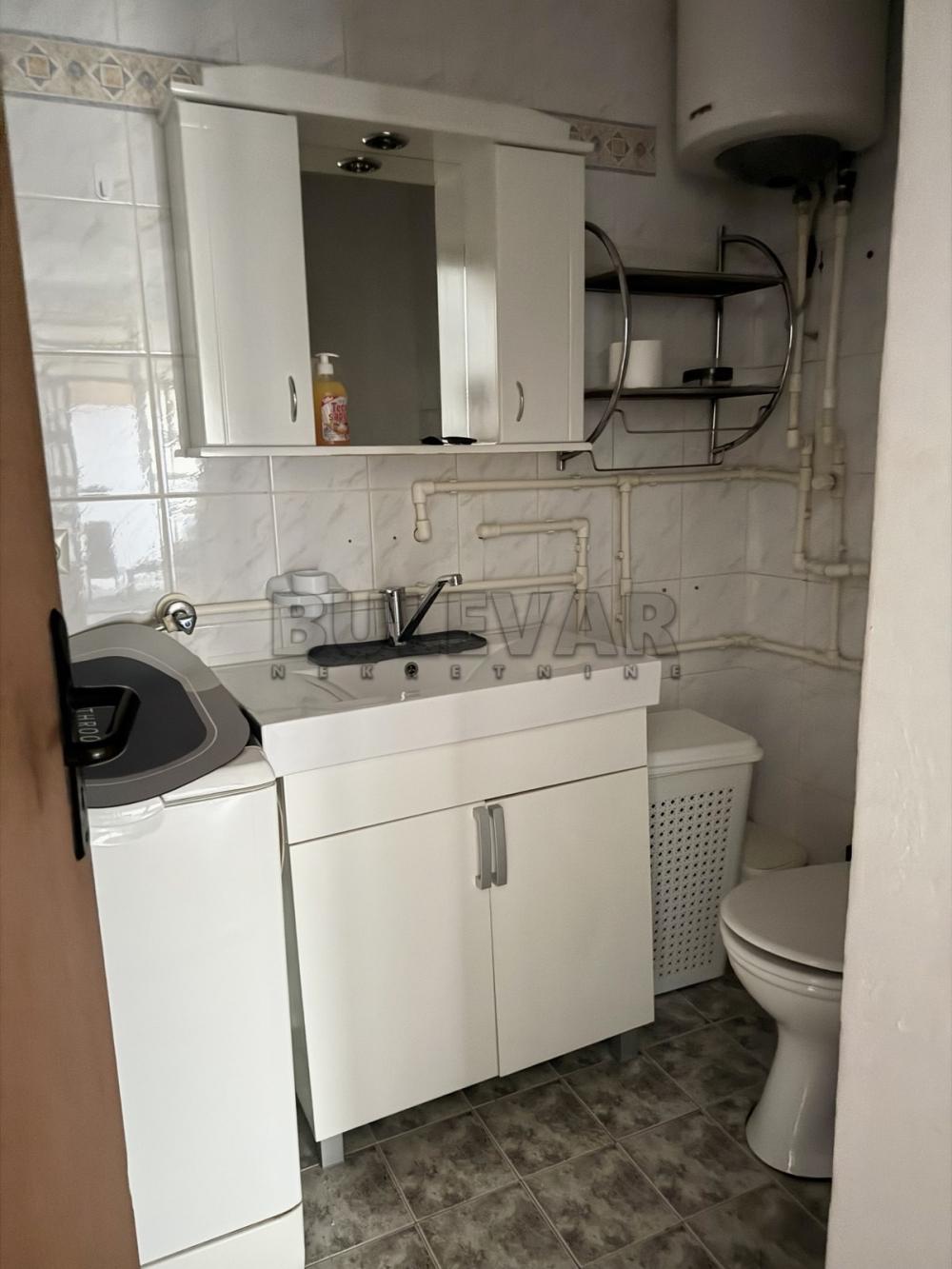 Slika 11 - Svetozara Miletića, Trosoban stan za izdavanje, 87m2, 350€