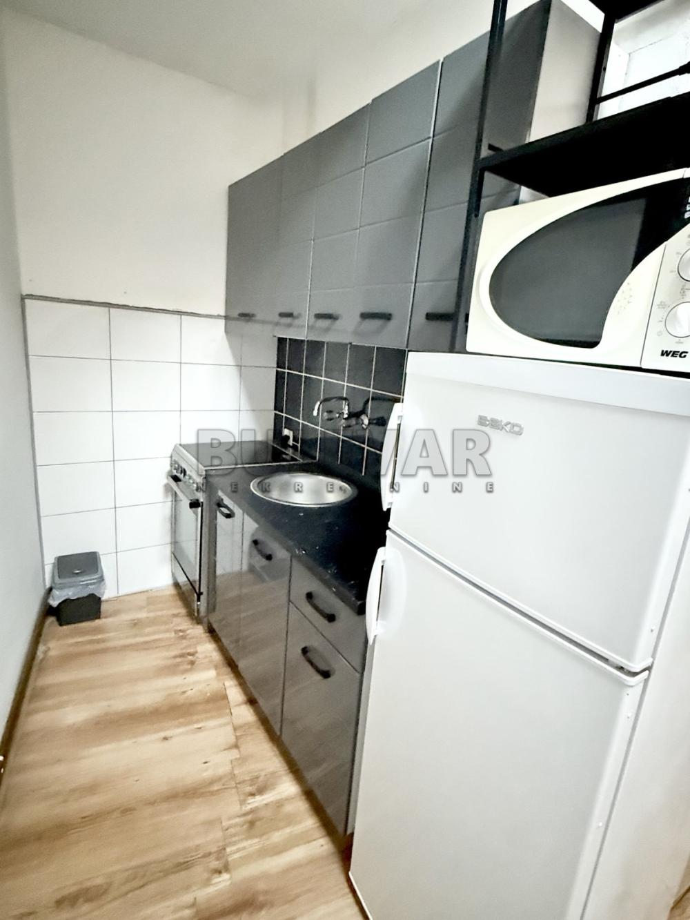 Slika 3 - Svetozara Miletića, Trosoban stan za izdavanje, 87m2, 350€