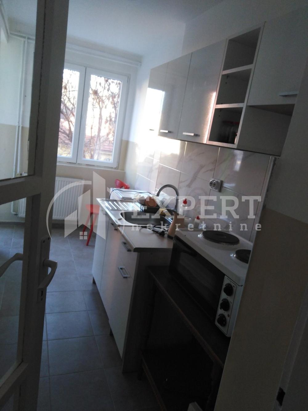 Slika 2 - Strahinjića Bana,  Lokal za izdavanje, 60m2, 350€