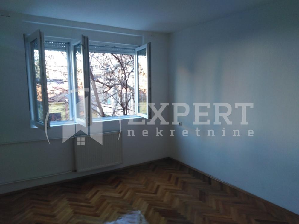 Slika 3 - Strahinjića Bana,  Lokal za izdavanje, 60m2, 350€