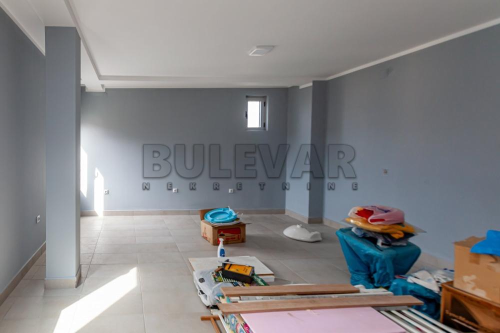 Slika 7 - Knjazevačka,  Lokal na prodaju, 189m2, 331.260€