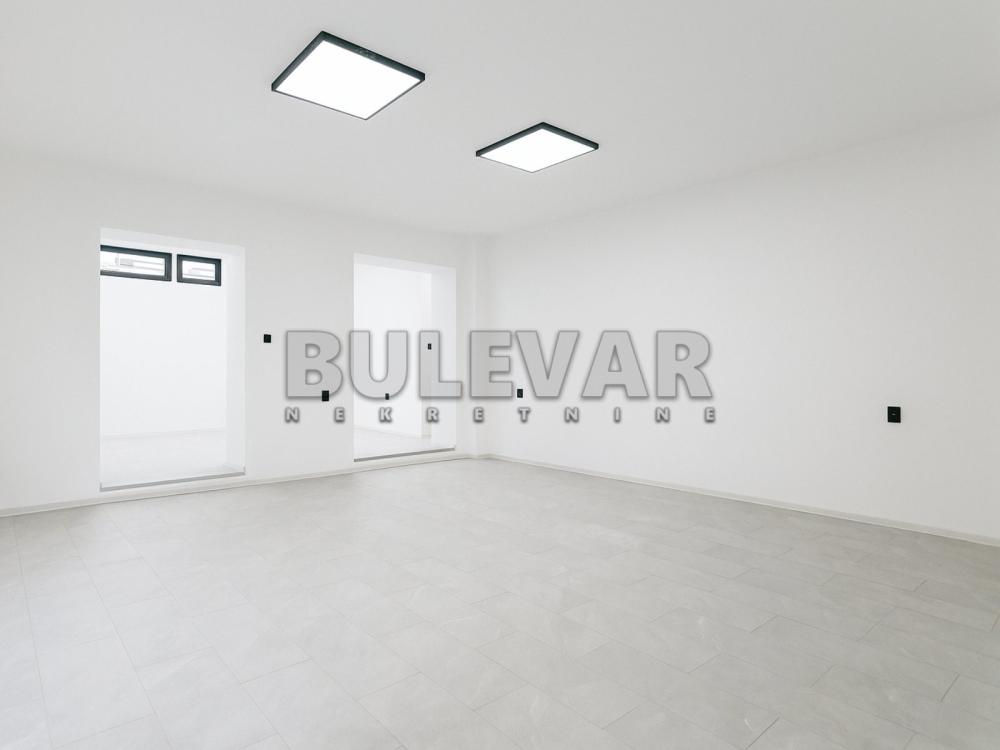 Slika 2 - Koste Stamenkovića,  Lokal za izdavanje, 43m2, 400€