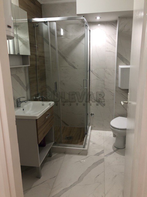 Slika 4 - Bulevar dr Zorana,  Lokal za izdavanje, 45m2, 350€