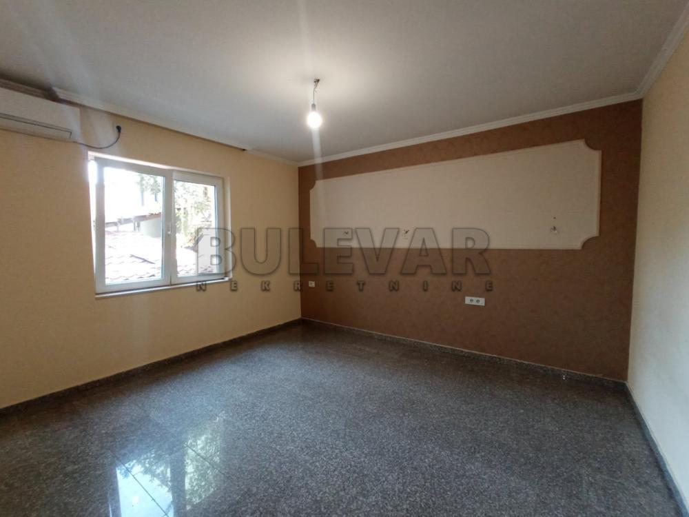 Glavna slika -Jeronimova,  Lokal za izdavanje, 70m2, 1.000€