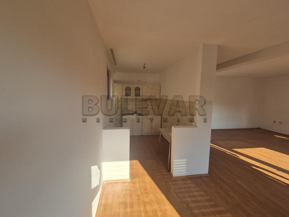 Slika 2 - Negotinska, Trosoban stan na prodaju, 97m2, 123.600€