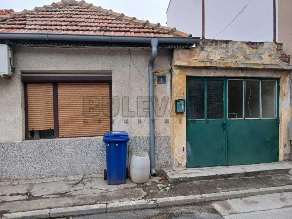 Slika 2 - Dimitrovgradska,  Kuća na prodaju, 125m2, 100.000€