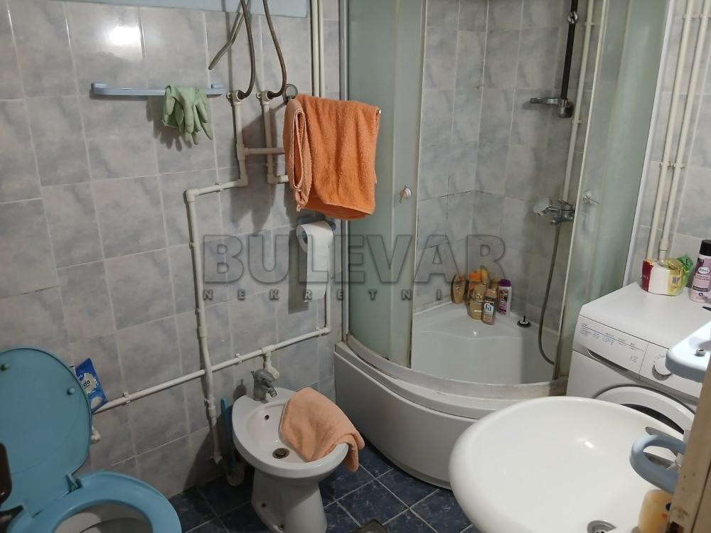 Slika 9 - Dimitrovgradska,  Kuća na prodaju, 125m2, 100.000€