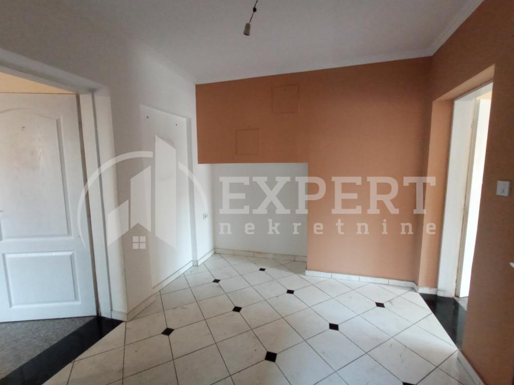 Slika 6 - Jeronimova,  Lokal za izdavanje, 70m2, 500€