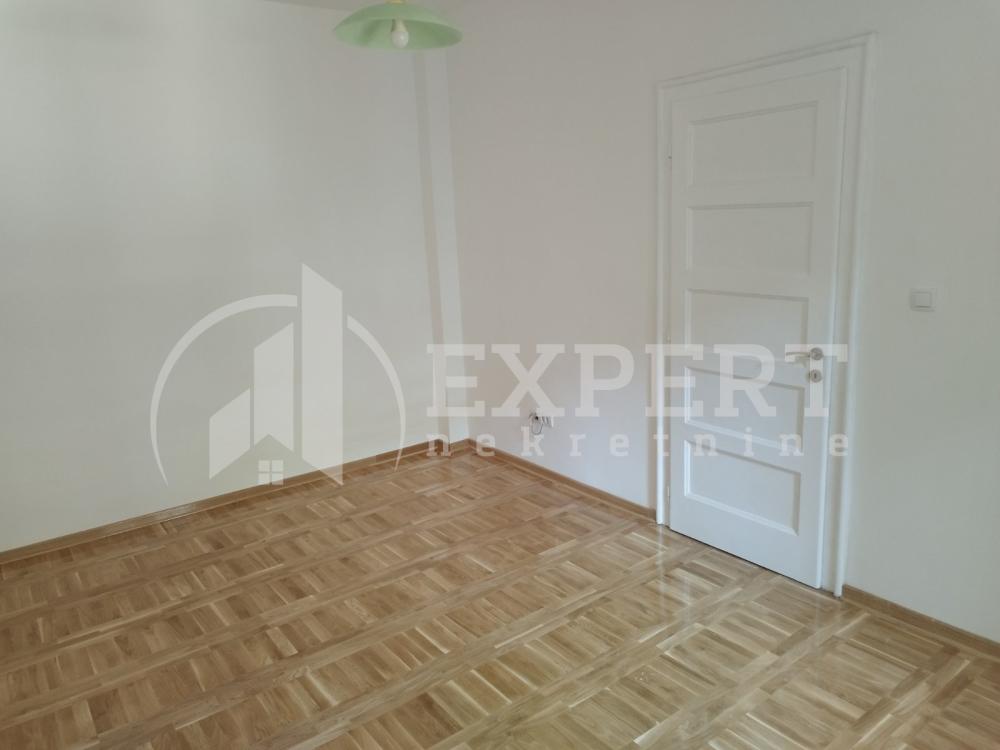 Slika 1 - Stara železnička kolonija, Četvorosoban stan na prodaju, 90m2, 159.500€