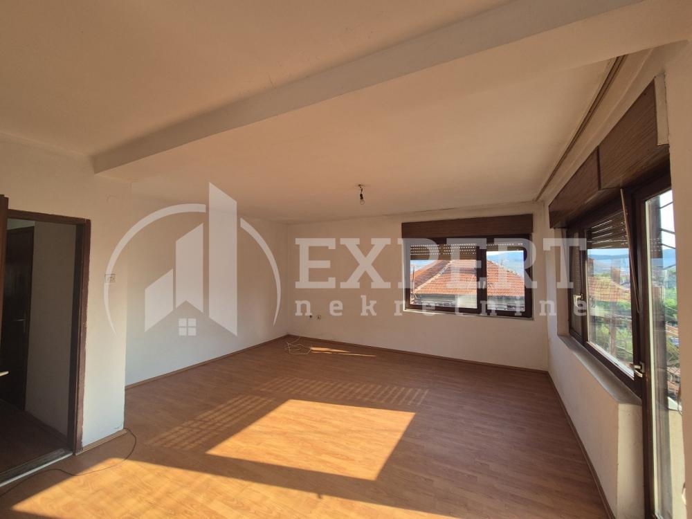 Glavna slika -Kragujevačka, Trosoban stan na prodaju, 97m2, 123.600€