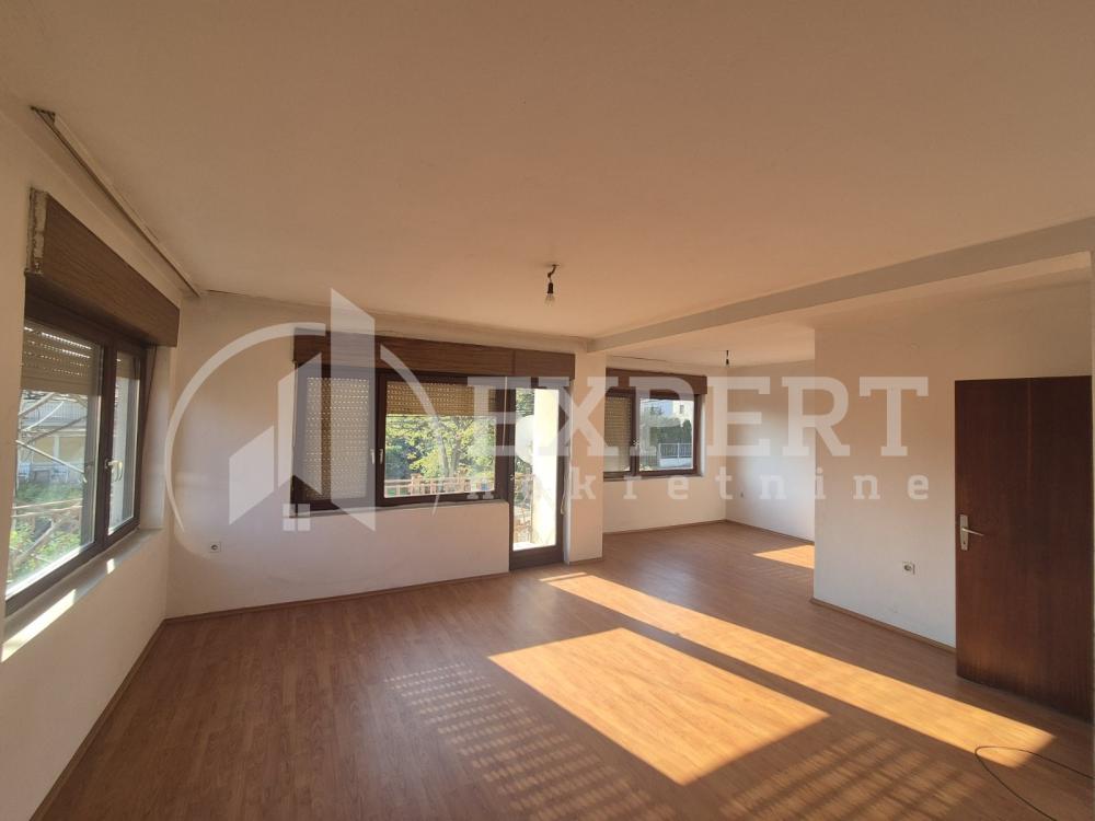 Slika 1 - Kragujevačka, Trosoban stan na prodaju, 97m2, 123.600€