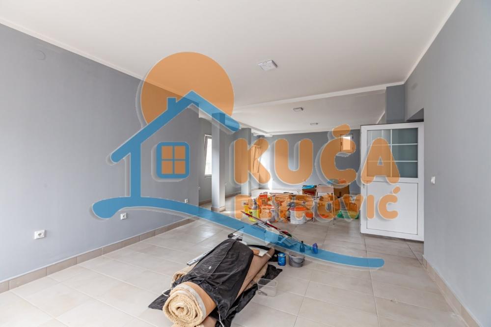 Slika 6 - Knjazevačka,  Lokal na prodaju, 189m2, 331.260€