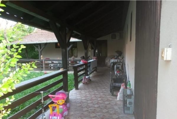 Slika 3 - Cara Lazara,  Kuća na prodaju, 153m2, 195.000€