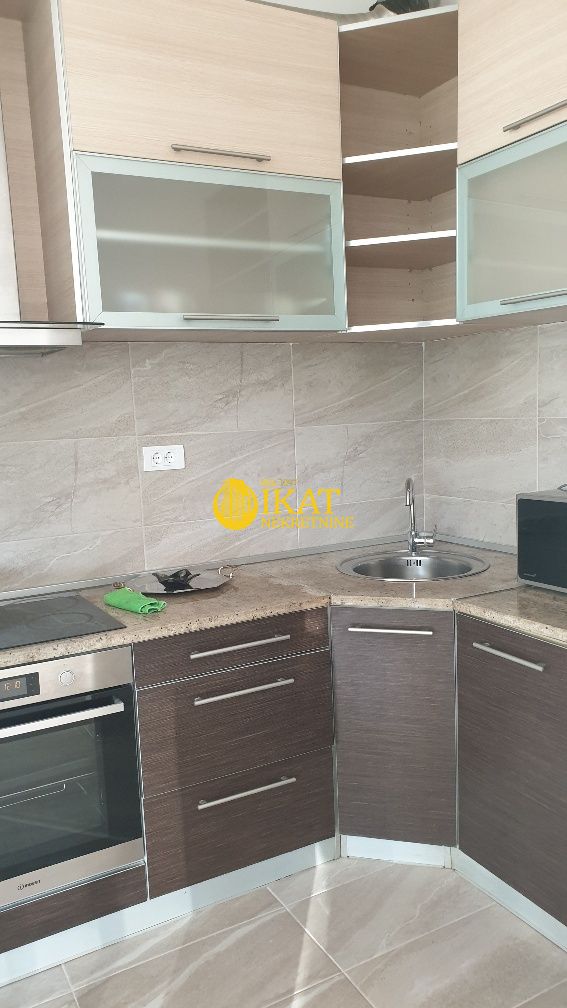 Slika 9 - Trosoban stan za izdavanje, 104m2, 1.200€