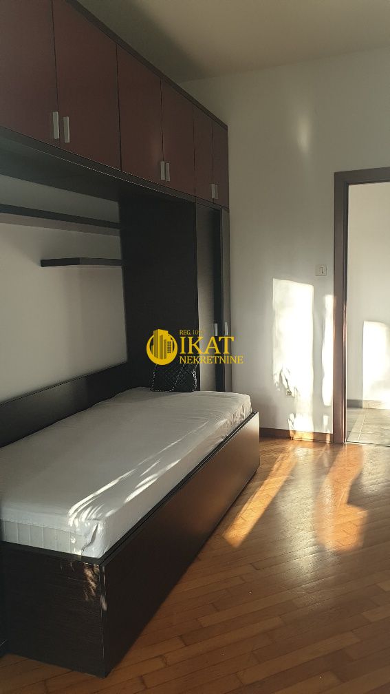 Slika 8 - Trosoban stan za izdavanje, 104m2, 1.200€