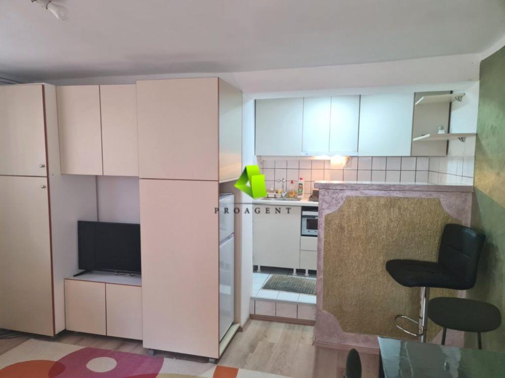 Slika 2 -  Stan za izdavanje, 25m2, 300€