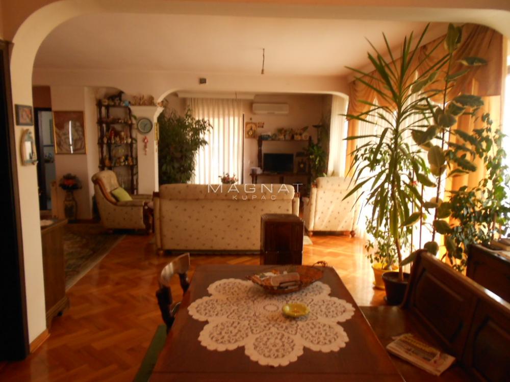 Slika 2 - Rasinska,  Kuća na prodaju, 480m2, 400.000€