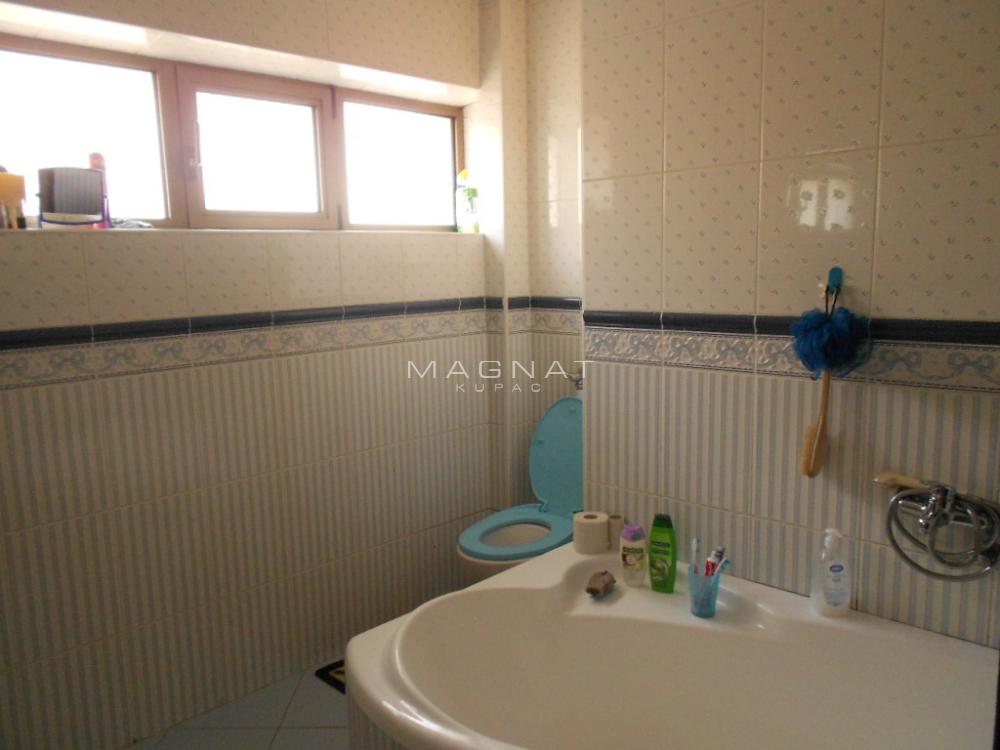 Slika 8 - Rasinska,  Kuća na prodaju, 480m2, 400.000€