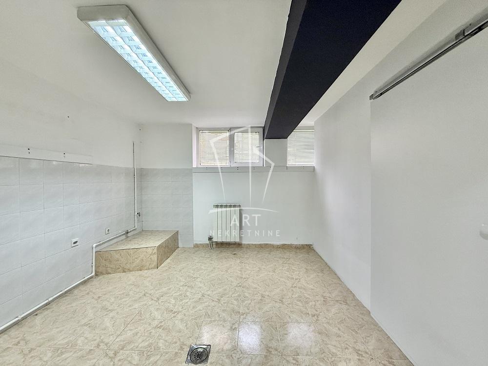 Slika 4 - Nebojšina,  Lokal na prodaju, 100m2, 210.000€