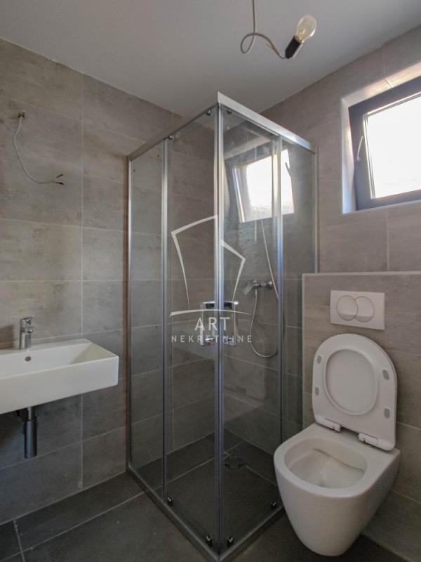 Slika 8 - Bilećka, Trosoban stan na prodaju, 74m2, 295.000€