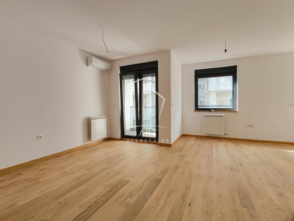 Glavna slika -Bilećka, Trosoban stan na prodaju, 74m2, 295.000€