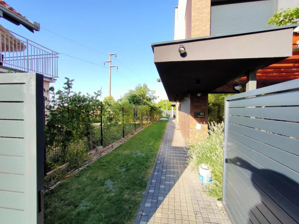 Slika 11 -  Kuća za izdavanje, 230m2, 2.000€