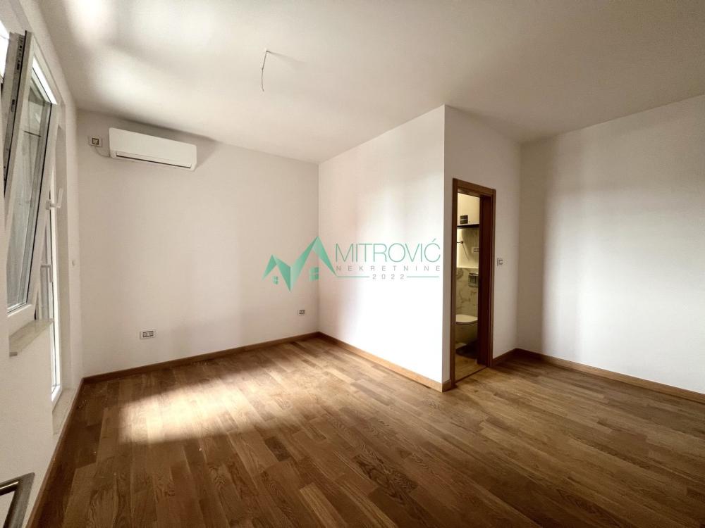 Slika 3 - Četvorosoban stan na prodaju, 100m2, 288.500€