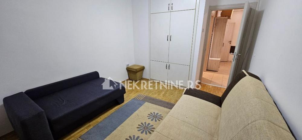 Slika 4 - Bulevar Arsenija Čarnojevića, Trosoban stan za izdavanje, 71m2, 800€