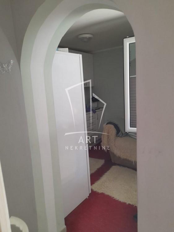 Slika 1 - Vojni put 1., Jednosoban stan za izdavanje, 32m2, 350€