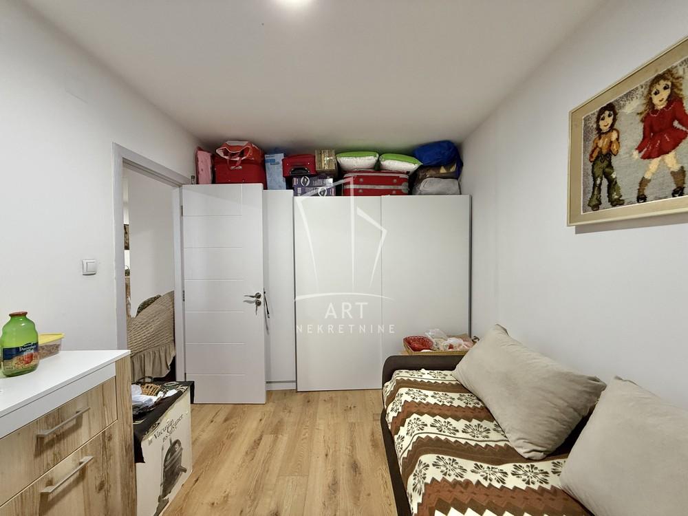 Slika 4 - Radete Stankovića, Trosoban stan na prodaju, 69m2, 115.000€