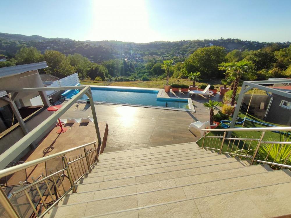 Slika 3 -  Kuća na prodaju, 380m2, 750.000€