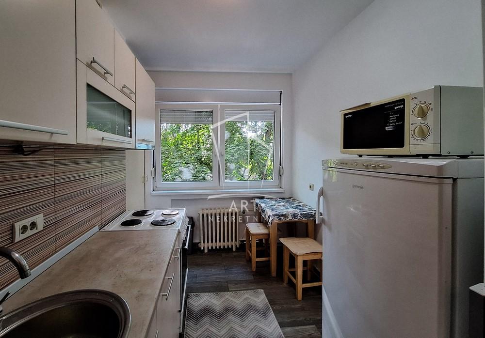 Slika 3 - Vojvode Stepe, Trosoban stan za izdavanje, 61m2, 600€