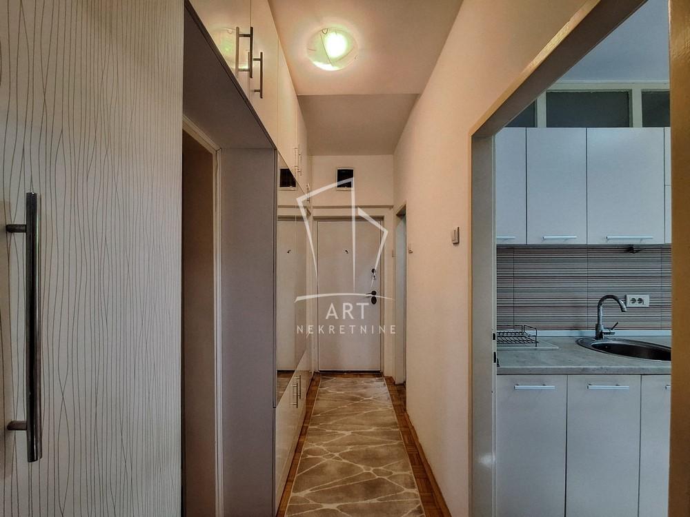Slika 5 - Vojvode Stepe, Trosoban stan za izdavanje, 61m2, 600€