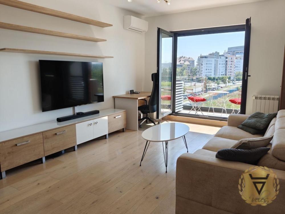 Glavna slika -Dvosoban stan za izdavanje, 60m2, 1.300€