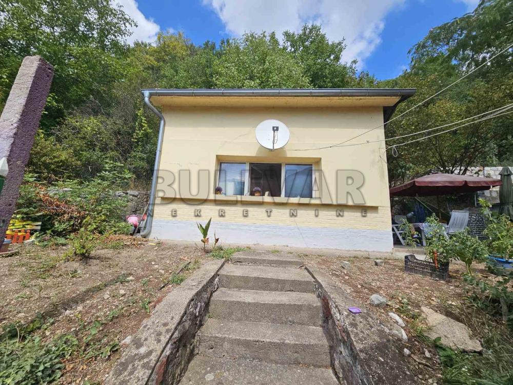 Slika 5 - Sićevo,  Kuća na prodaju, 62m2, 63.000€