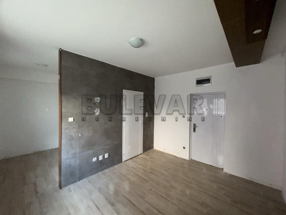 Glavna slika -Belopalanačka,  Stan na prodaju, 28m2, 43.000€