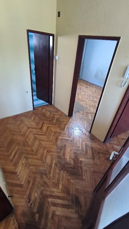 Slika 2 - Durmitorska, Četvorosoban stan za izdavanje, 82m2, 250€