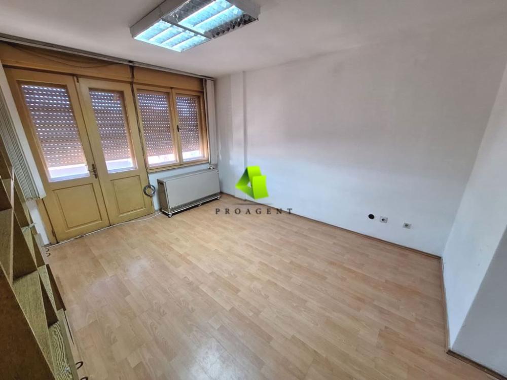 Slika 4 -  Lokal za izdavanje, 67m2, 400€