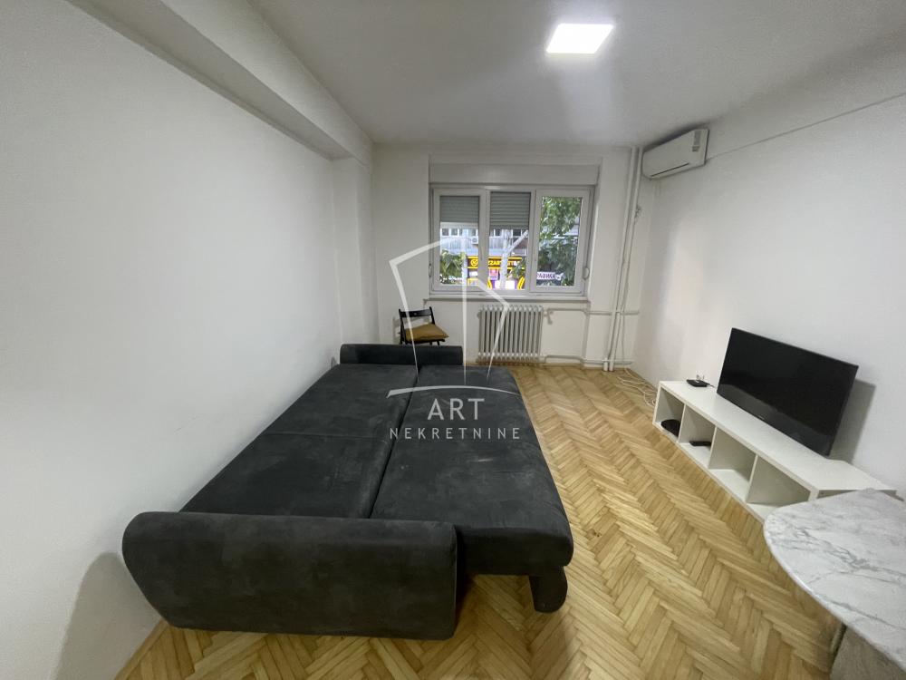 Slika 1 - Kraljice Marije, Jednosoban stan za izdavanje, 37m2, 460€