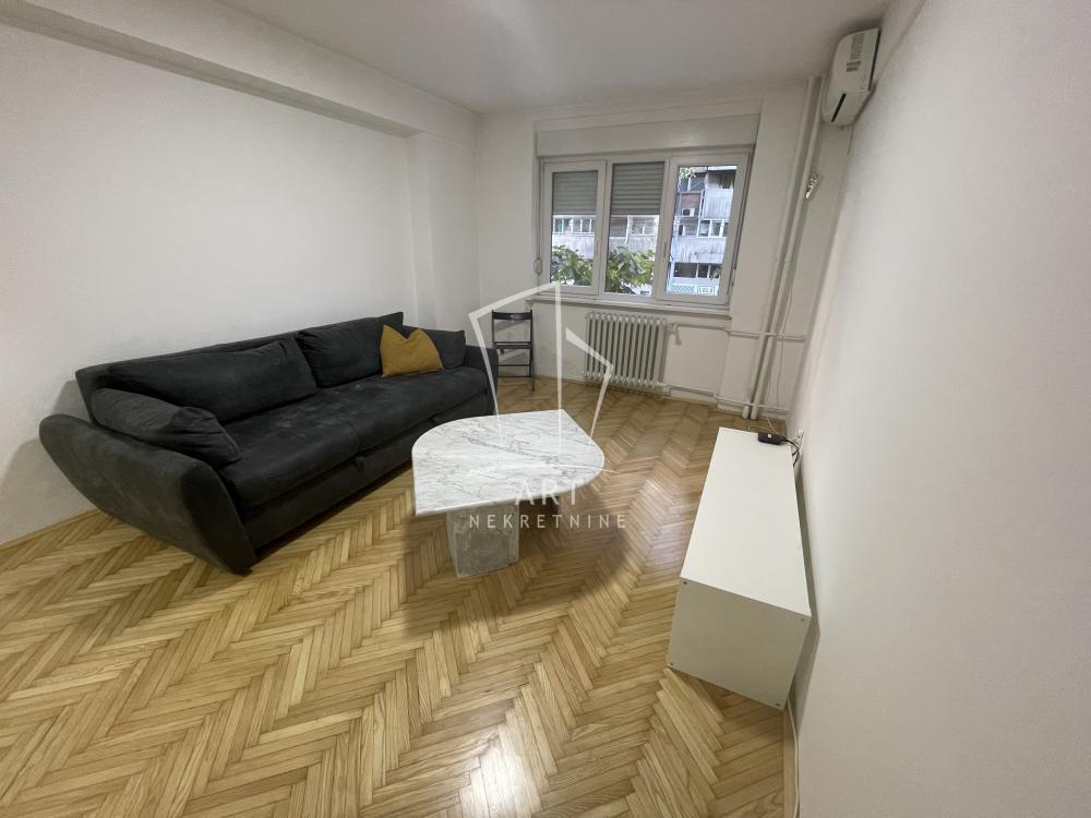 Glavna slika -Kraljice Marije, Jednosoban stan za izdavanje, 37m2, 460€