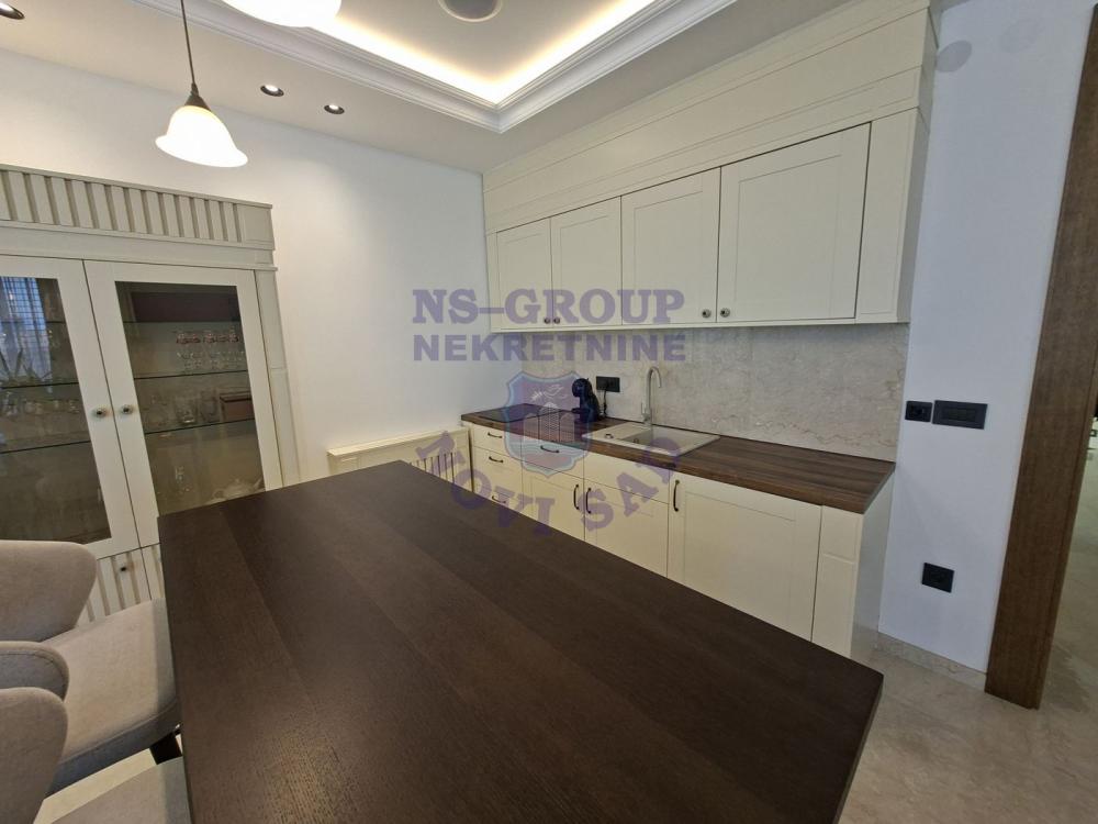 Slika 2 -  Kuća na prodaju, 374m2, 1.700.000€