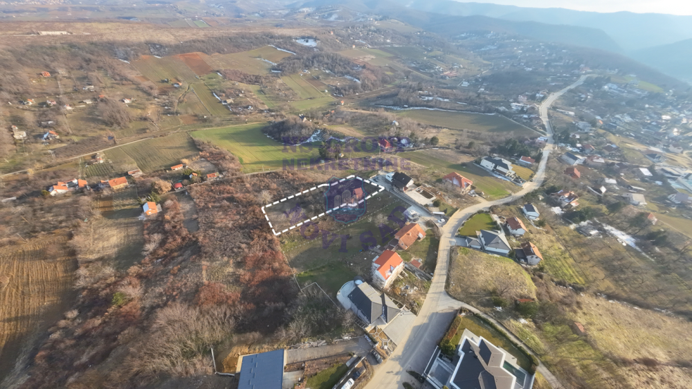 Slika 1 -  Građevinsko zemljište na prodaju, sremska kamenica, 159.000€