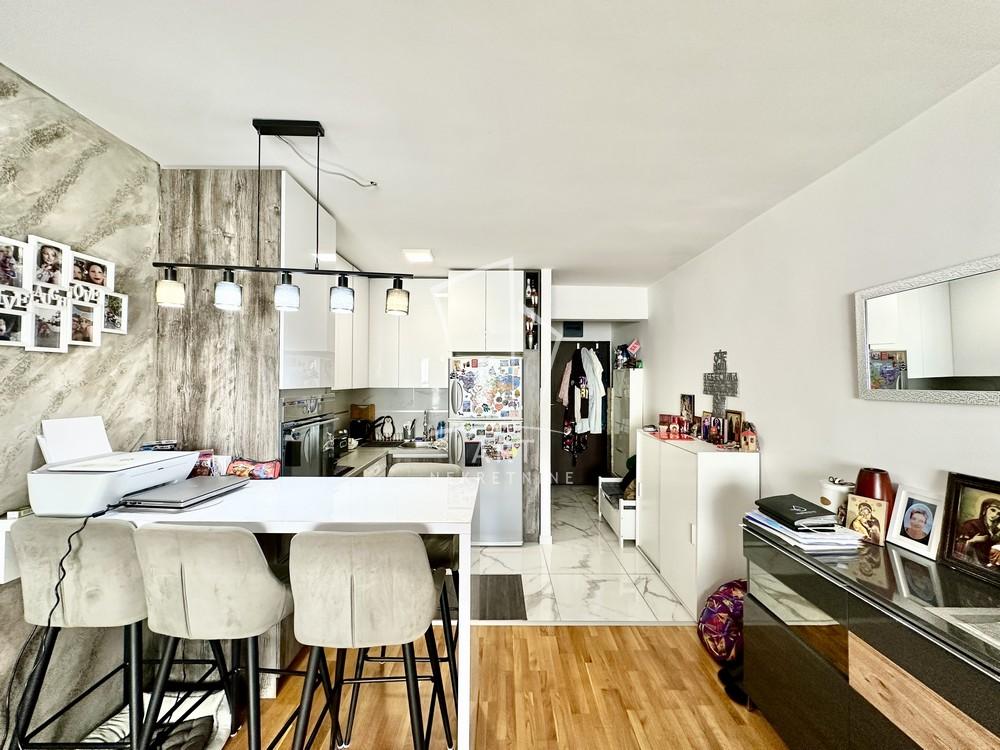 Slika 4 - Srđana Kneževića, Trosoban stan na prodaju, 60m2, 147.000€