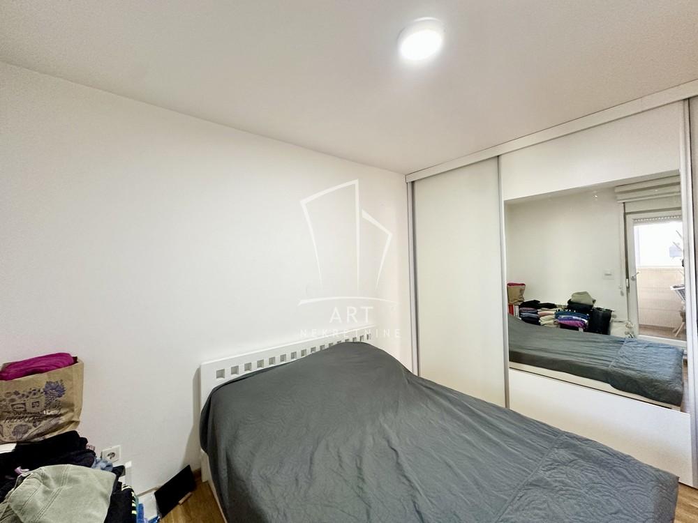 Slika 6 - Srđana Kneževića, Trosoban stan na prodaju, 60m2, 147.000€