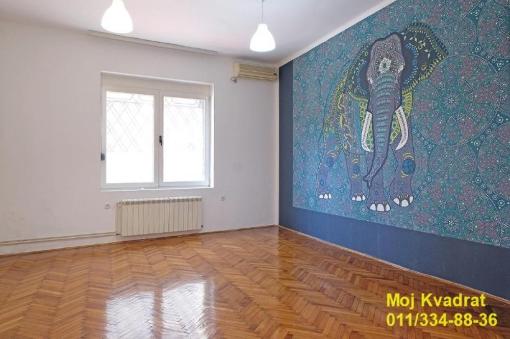 Slika 1 - Trosoban stan za izdavanje, 92m2, 800€