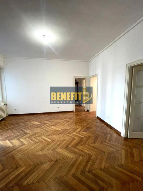 Slika 10 - Troiposoban stan za izdavanje, 100m2, 1.200€